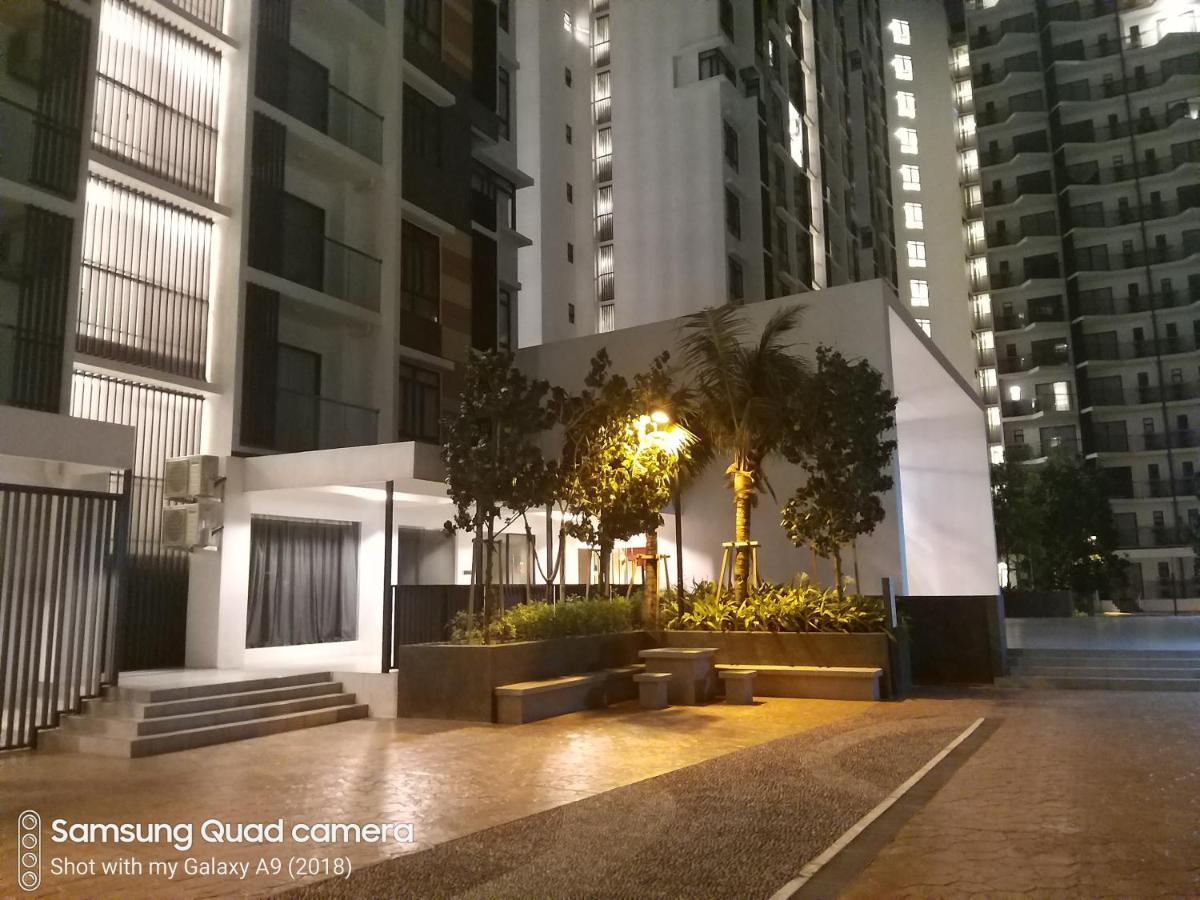 De Lavelle Suites @ Timur Bay Seafront Residence Kuantan Esterno foto