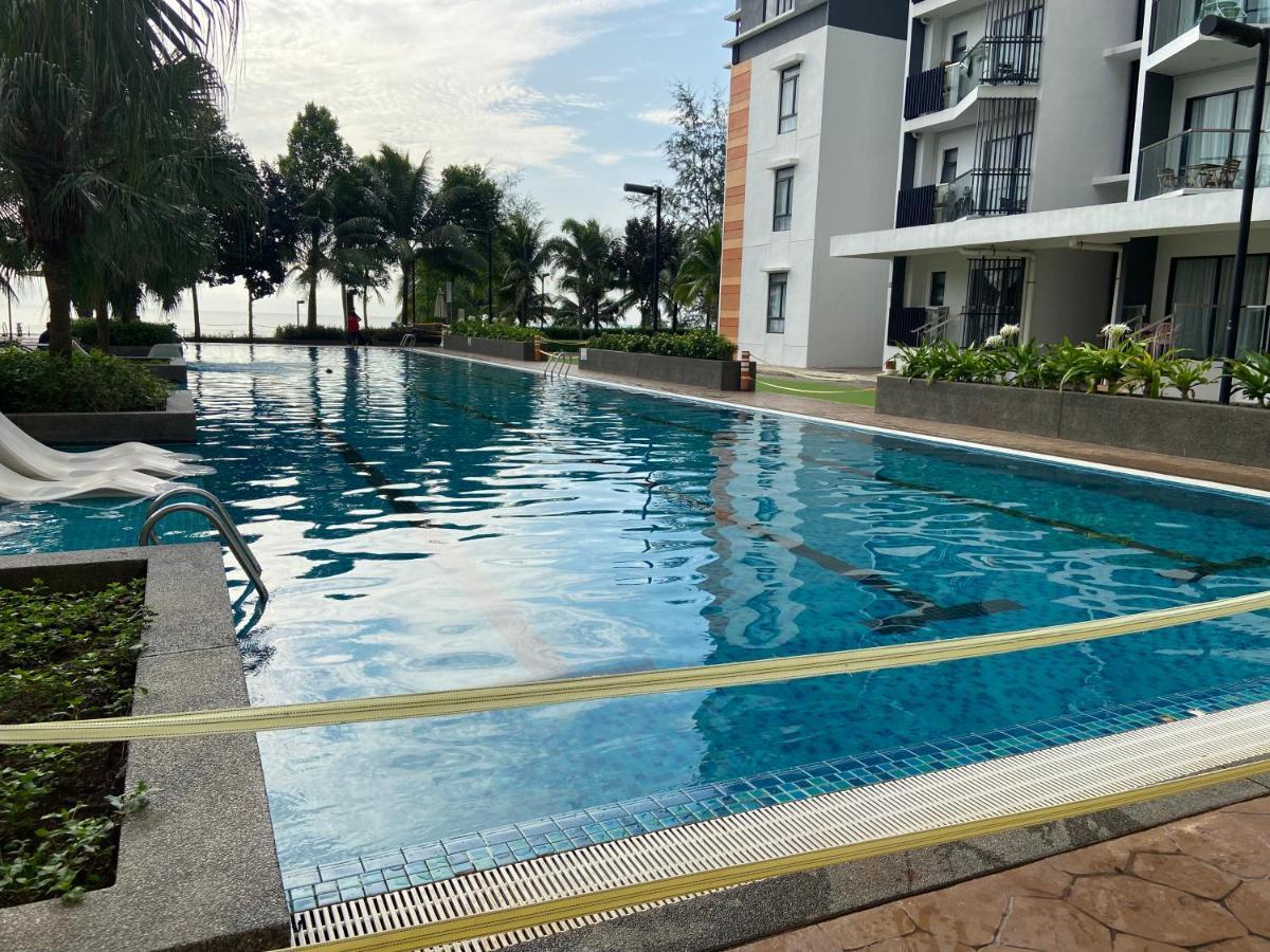 De Lavelle Suites @ Timur Bay Seafront Residence Kuantan Esterno foto