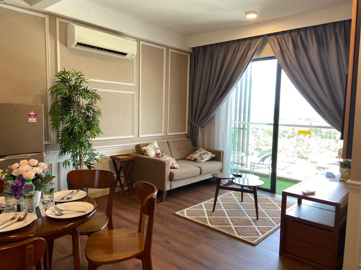 De Lavelle Suites @ Timur Bay Seafront Residence Kuantan Esterno foto