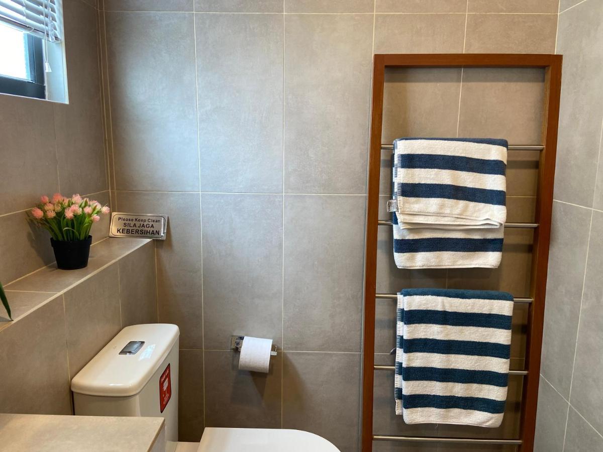 De Lavelle Suites @ Timur Bay Seafront Residence Kuantan Esterno foto